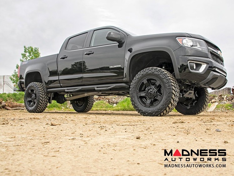 Chevy Colorado 4WD Suspension Lift Kit w/ Lifted Front Struts - 6" Lift